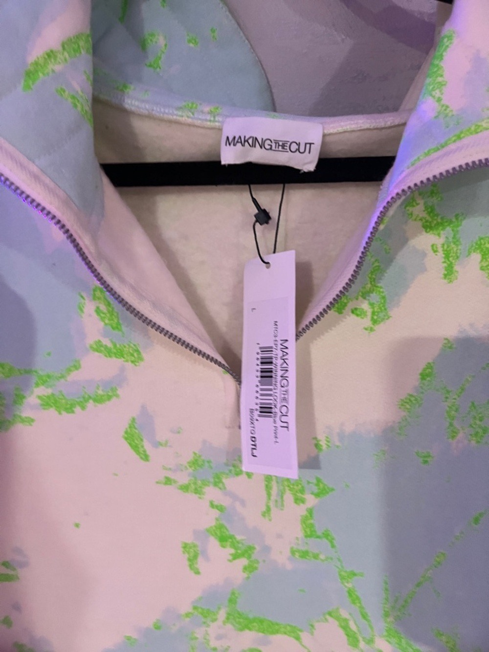 Half-Zip Cropped Sweatshirt in Light Blue with Neon Yellow Accents - Picture 4 of 6